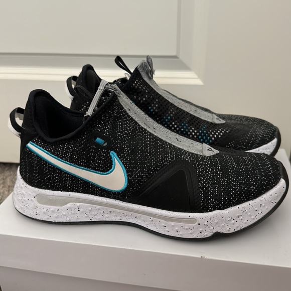 Nike Air Strobel men’s size 9.5 sneaker - Picture 4 of 6